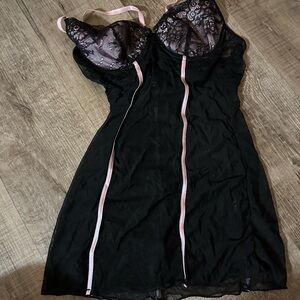 Vintage Elegant Black and Pink Lace lingerie, oh lala Cheri Paris new